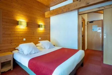 Hôtel Les Côtes, Résidence Loisirs et Chalets - 53