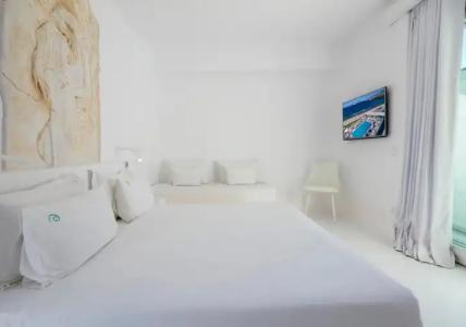 Mykonos Bay Resort & Villas - 4