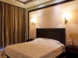 2 Bedrooms Standard Family room with view