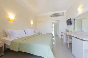 Tosca Beach Hotel