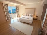 Executive Suite with balcony and with sea view