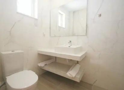 Village Inn Studios & Family Apartments - 10