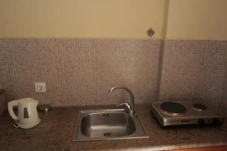 Village Inn Studios & Family Apartments - 11