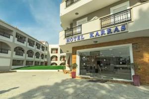 Karras Hotel, Laganas