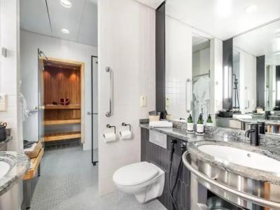 Santa's Santa Claus - 19