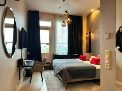 Santa's Santa Claus - 5