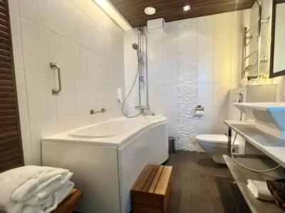 Santa's Santa Claus - 18