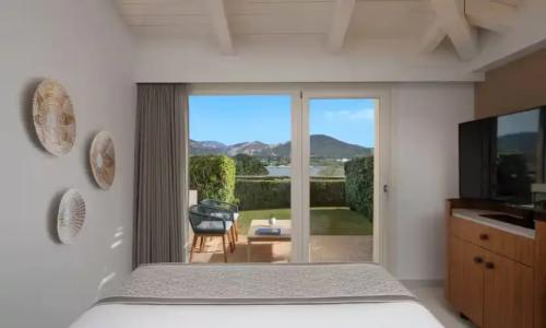 Baia Di Chia Resort Sardinia, Curio Collection By Hilton - 39