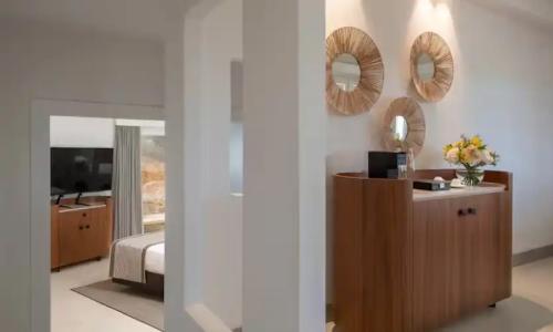 Baia Di Chia Resort Sardinia, Curio Collection By Hilton - 64