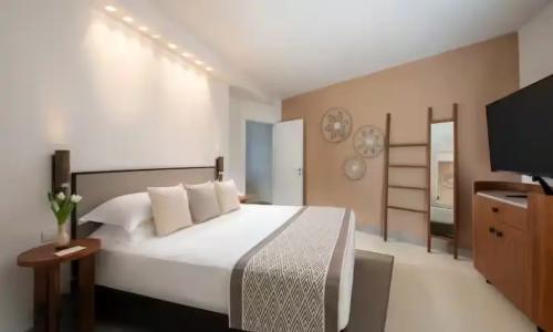 Baia Di Chia Resort Sardinia, Curio Collection By Hilton - 60