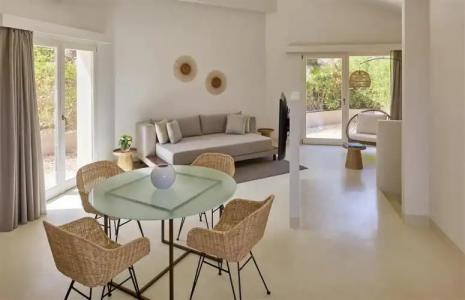 Baia Di Chia Resort Sardinia, Curio Collection By Hilton - 12