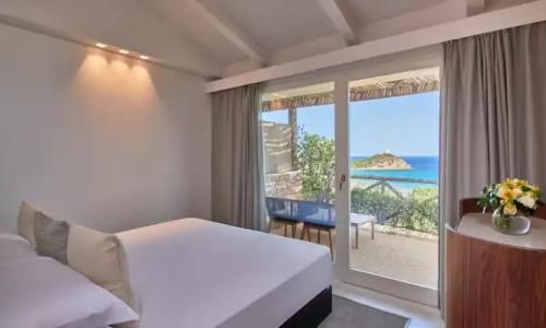 Baia Di Chia Resort Sardinia, Curio Collection By Hilton - 48