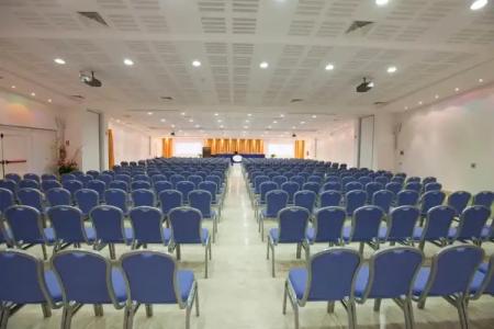 Centrum Palace & Resorts - 17