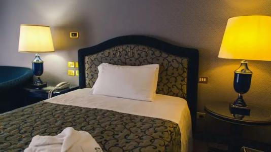 Grand Excelsior - 104