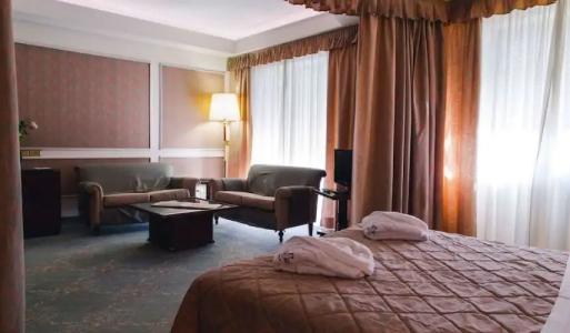 Grand Excelsior - 143