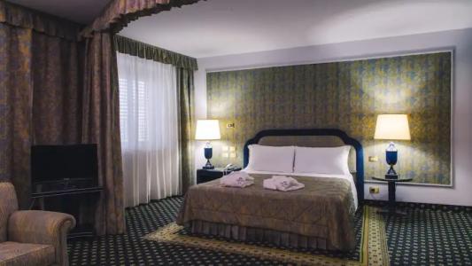 Grand Excelsior - 151