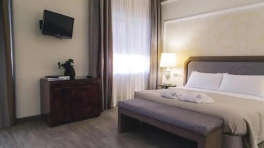 Grand Excelsior - 114