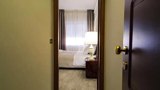 Grand Excelsior - 87