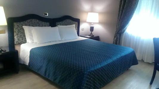 Grand Excelsior - 84