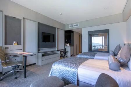 The Pacific Sutera - 49