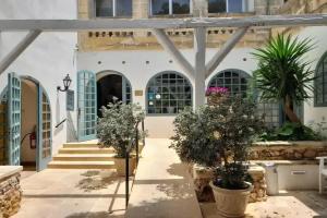 Cornucopia Hotel, Xaghra