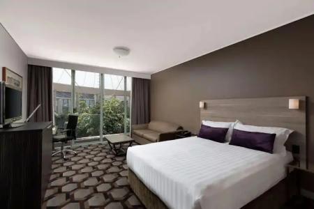 Rydges Canberra - 38