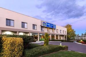 Garden City Hotel, Best Western Signature Collection, Canberra