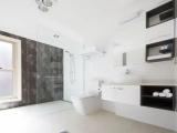 2 Bedrooms Villa with balcony
