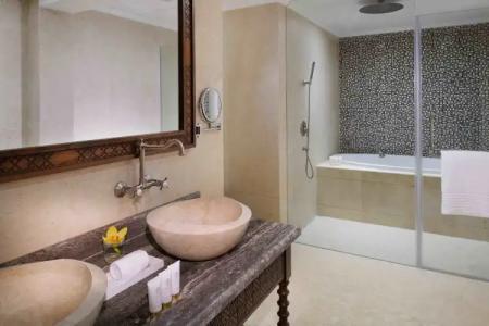 Souq Waqif Boutiques - Tivoli - 125