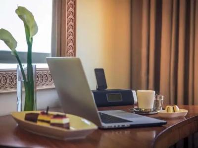 Mövenpick Doha - 3