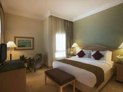 Mövenpick Doha - 4