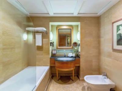 Mövenpick Doha - 65