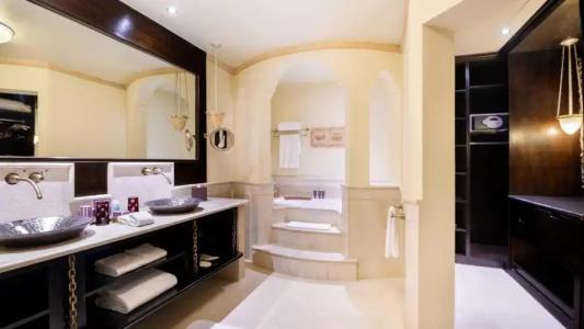 Sharq Village & Spa, a Ritz-Carlton - 36