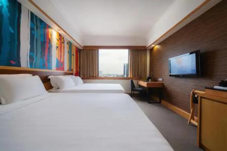 Furama City Centre - 1