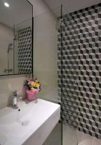 81 Premier Hollywood - 19