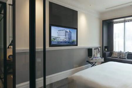 Grand Park City Hall - 4