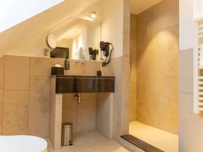 The Inn at Temple Street - 9