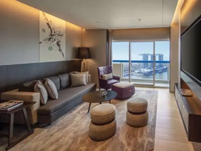 Swissotel The Stamford - 99