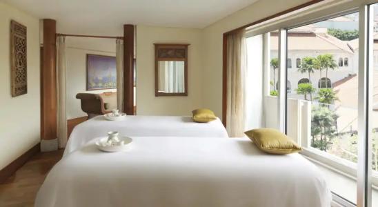 Swissotel The Stamford - 39