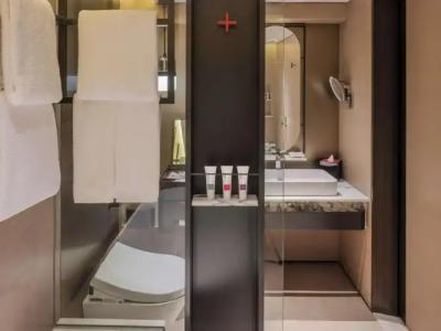 Swissotel The Stamford - 8