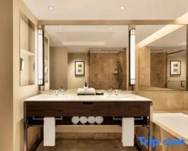 Conrad Centennial Singapore - 68