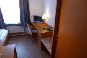 Central-Hotel Greiveldinger, Perl