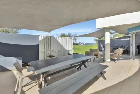 Rolling Surf Resort - 82