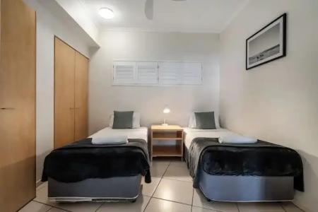 Rolling Surf Resort - 143