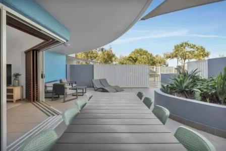 Rolling Surf Resort - 181