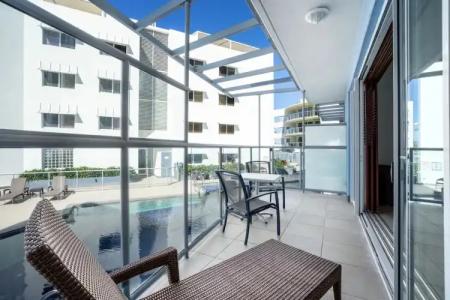 Rolling Surf Resort - 178