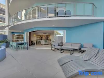 Rolling Surf Resort - 196