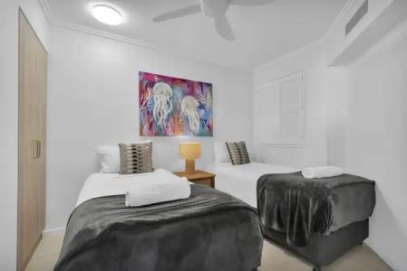 Rolling Surf Resort - 78