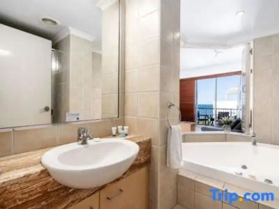 Rolling Surf Resort - 114