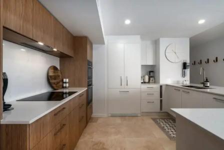 Rolling Surf Resort - 241